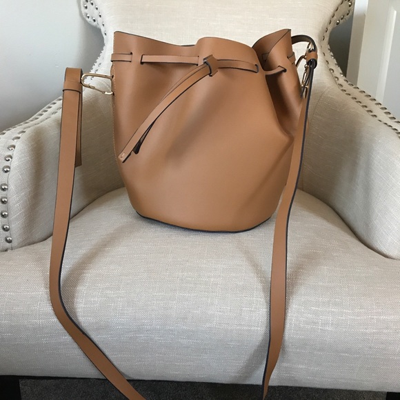 zac zac posen bucket bag